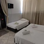 卡里斯酒店 2*