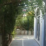 卡里斯酒店 2*
