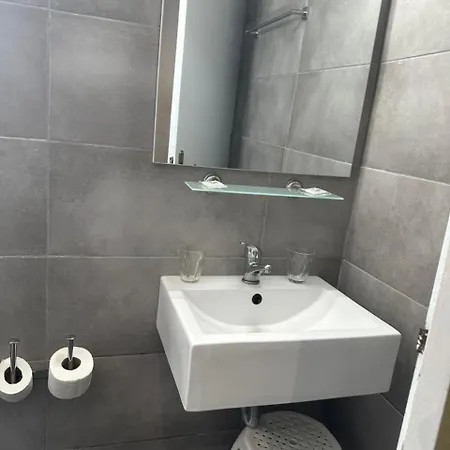 Hotel Karis 2*