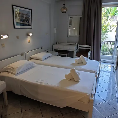 Otel Karis 2*