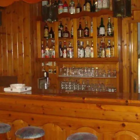 Karis Hotel
