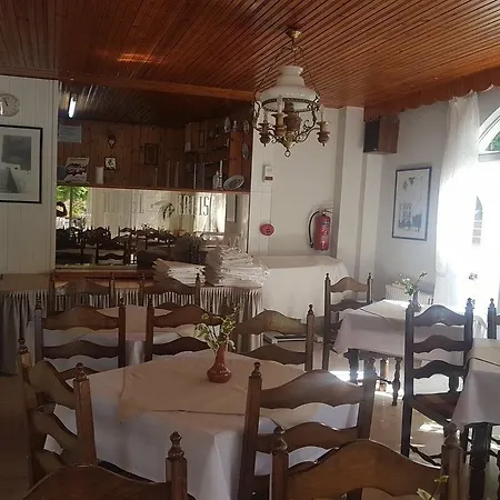 Hotel Karis